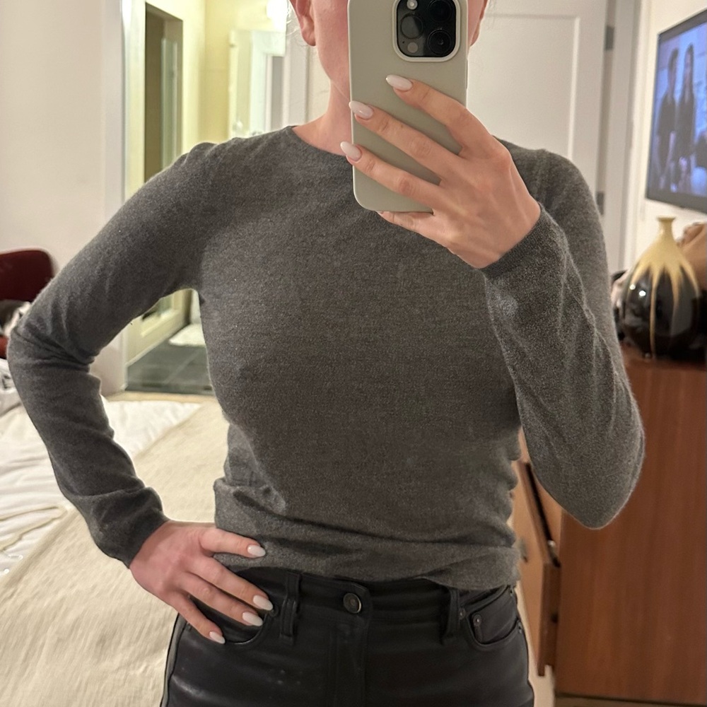 Brunello Cucinelli Gray Cashmere sweater Size XS